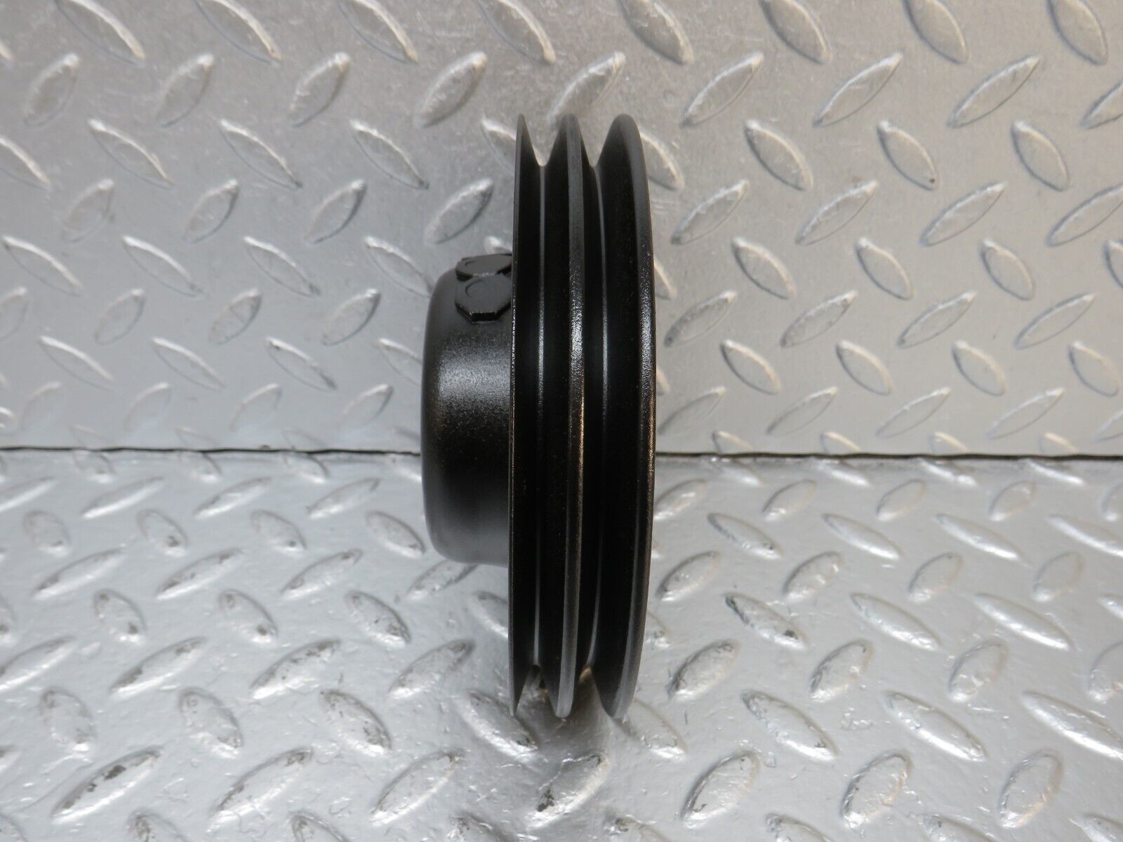 39926 Mercedes-Benz R107 350SL Water Pump Pulley