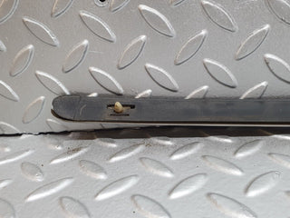 W108 front left fender wing centre moulding trim used OEM