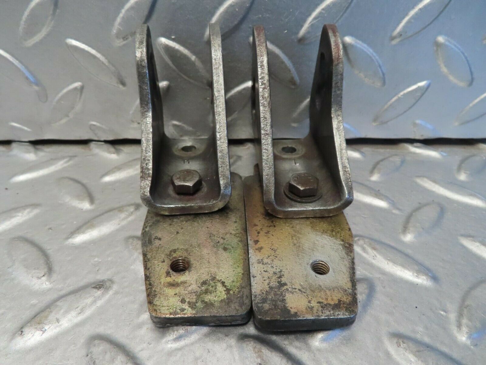 15739 Mercedes-Benz R107 450SL Soft Top Bracket Pair