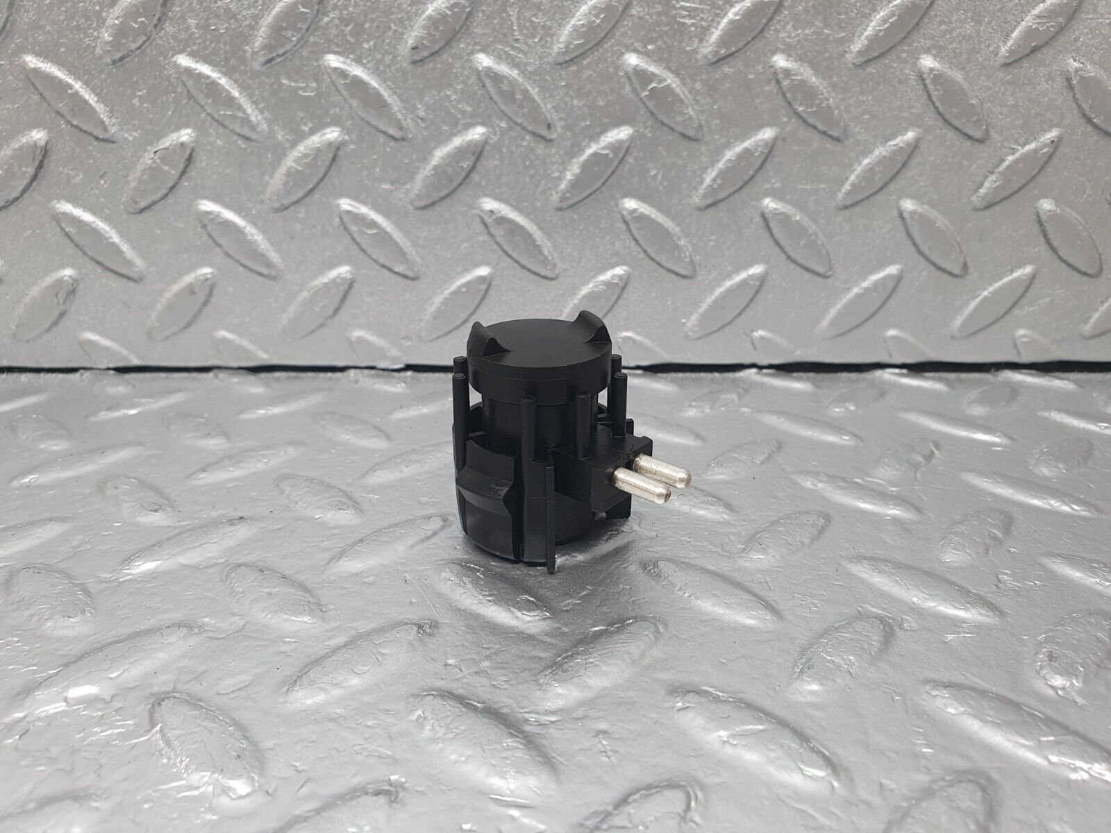 43545 Mercedes-Benz C126 380SEC Coupe Kick Down Switch 0015456314
