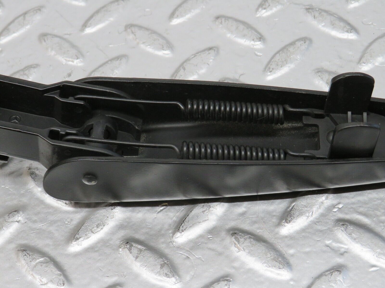 25067 Mercedes-Benz W140 S320 Wiper Arm Right Bosch