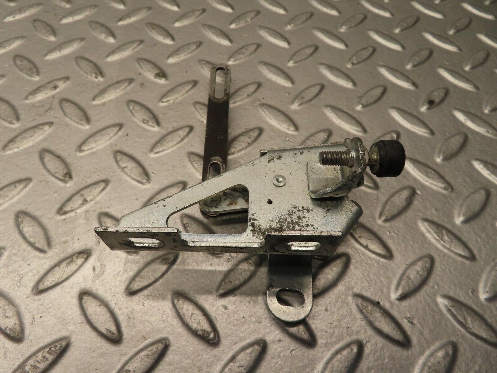 11696 Mercedes-Benz R107 450SL Soft Top Mechanism Lock Left