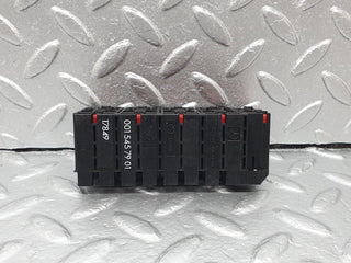 42099 Mercedes-Benz W202 C200 Fuse Box Fuse Holder 0015457901