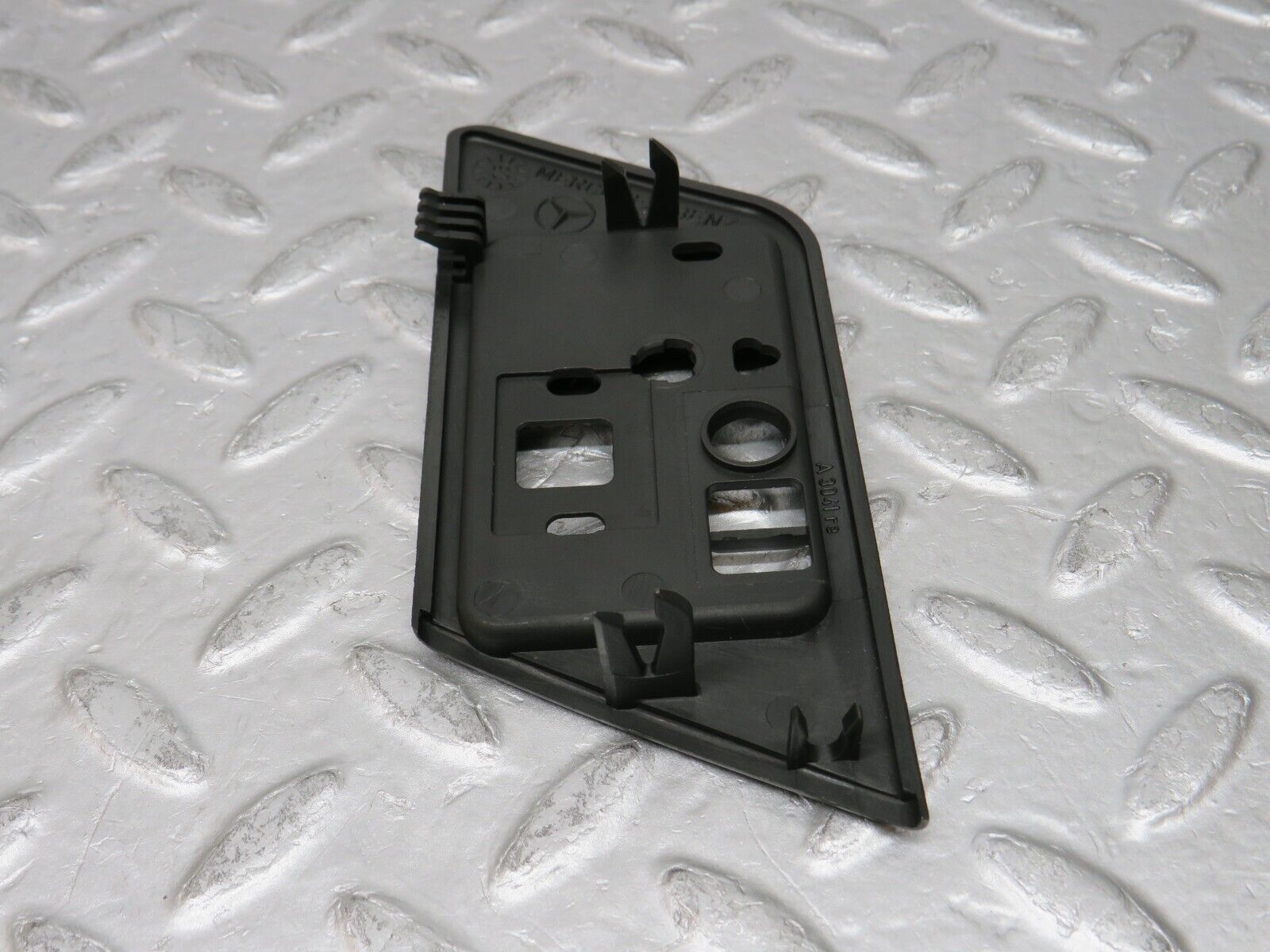 37765 Mercedes-Benz A124 320E Cabriolet Front Right Seat Electric Adjustment Trim