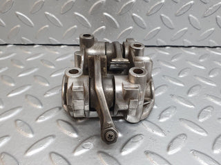 43067 Mercedes-Benz W123 Rocker Arms Camshaft Bearing Block 1020510110