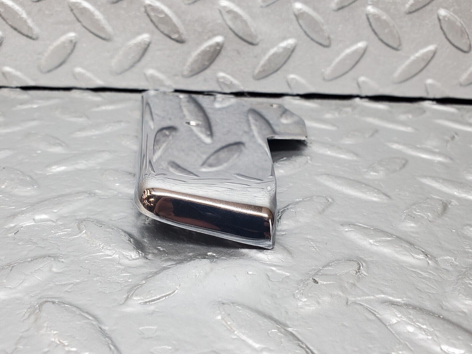44968 Mercedes-Benz R129 300SL Coupe Left Door Chrome Cover
