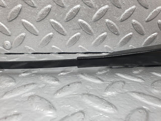 W126 Coupe windscreen wiper arm right side used OEM