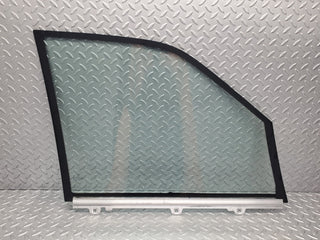 W140 front left door double window glass used OEM