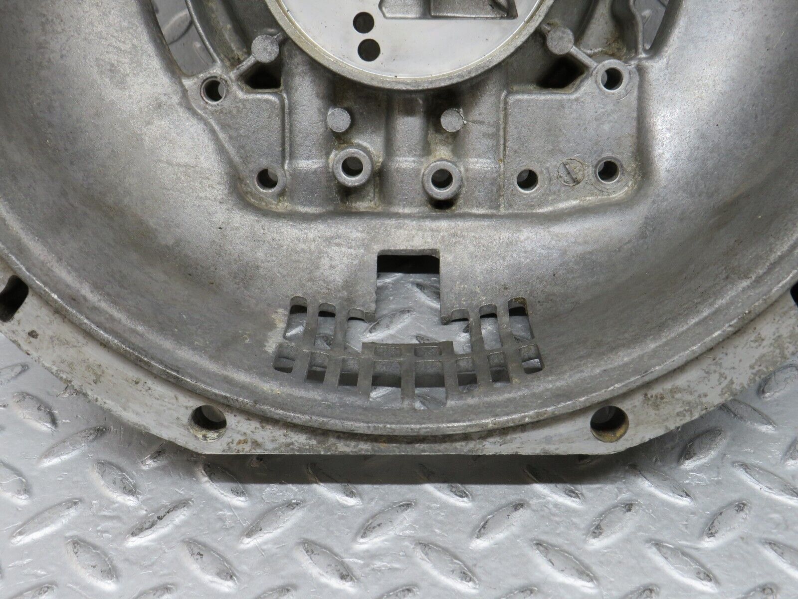 36426 Mercedes-Benz R107 450SL Automatic Gearbox Bell Housing 1092570601