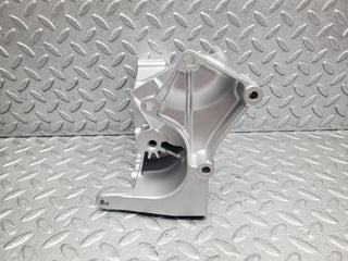 W201 Baby Benz power steering pump bracket used OEM