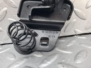 R129 SL bonnet release latch used OEM