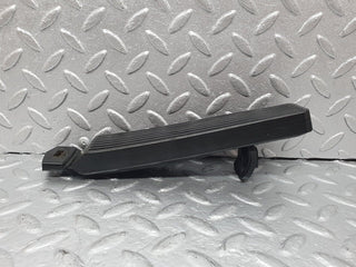 W126 Coupe accelerator pedal with rubber used OEM