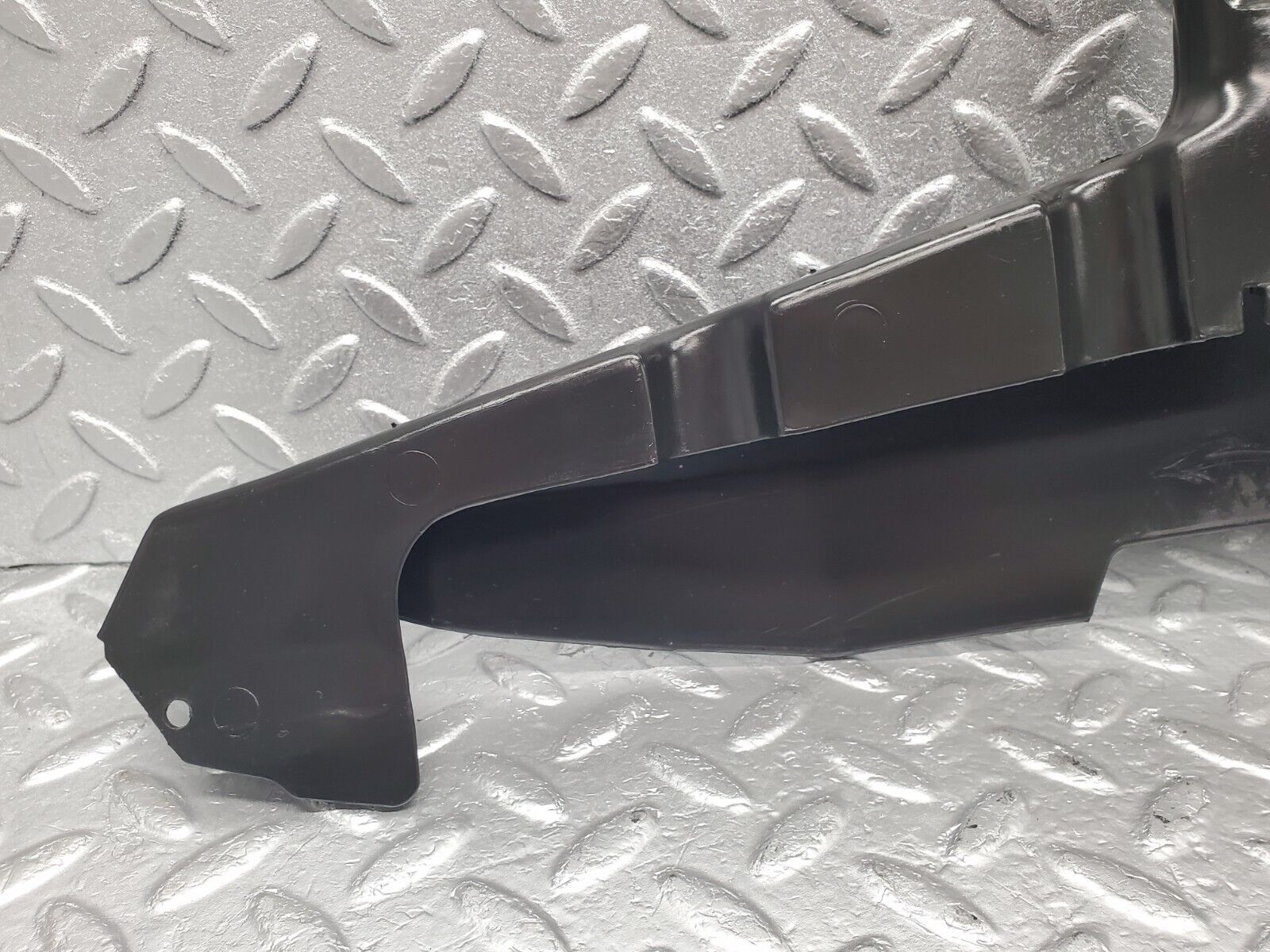 46883 Mercedes-Benz R129 320SL Coupe Windscreen Drain Channel Right Side 1296280273