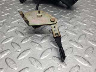 W108 air vent control left side used OEM