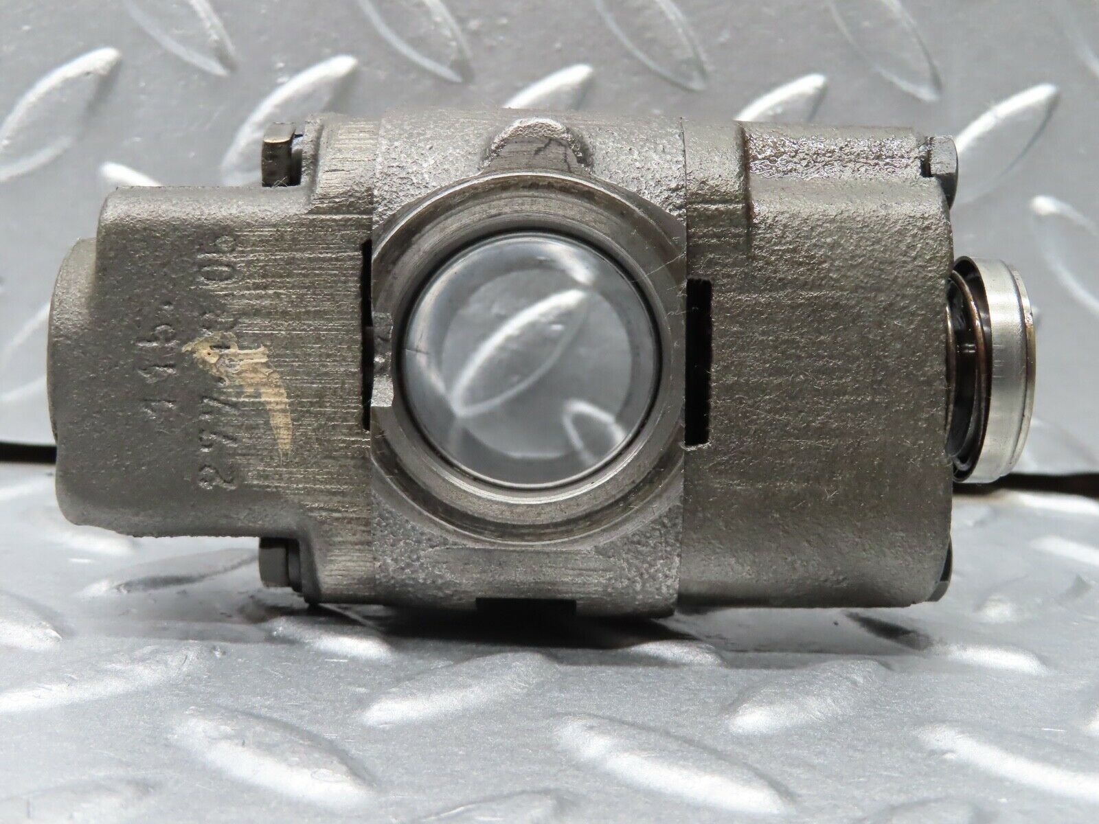 19774 Mercedes-Benz R107 450SL Automatic Gearbox Governor 1092700074