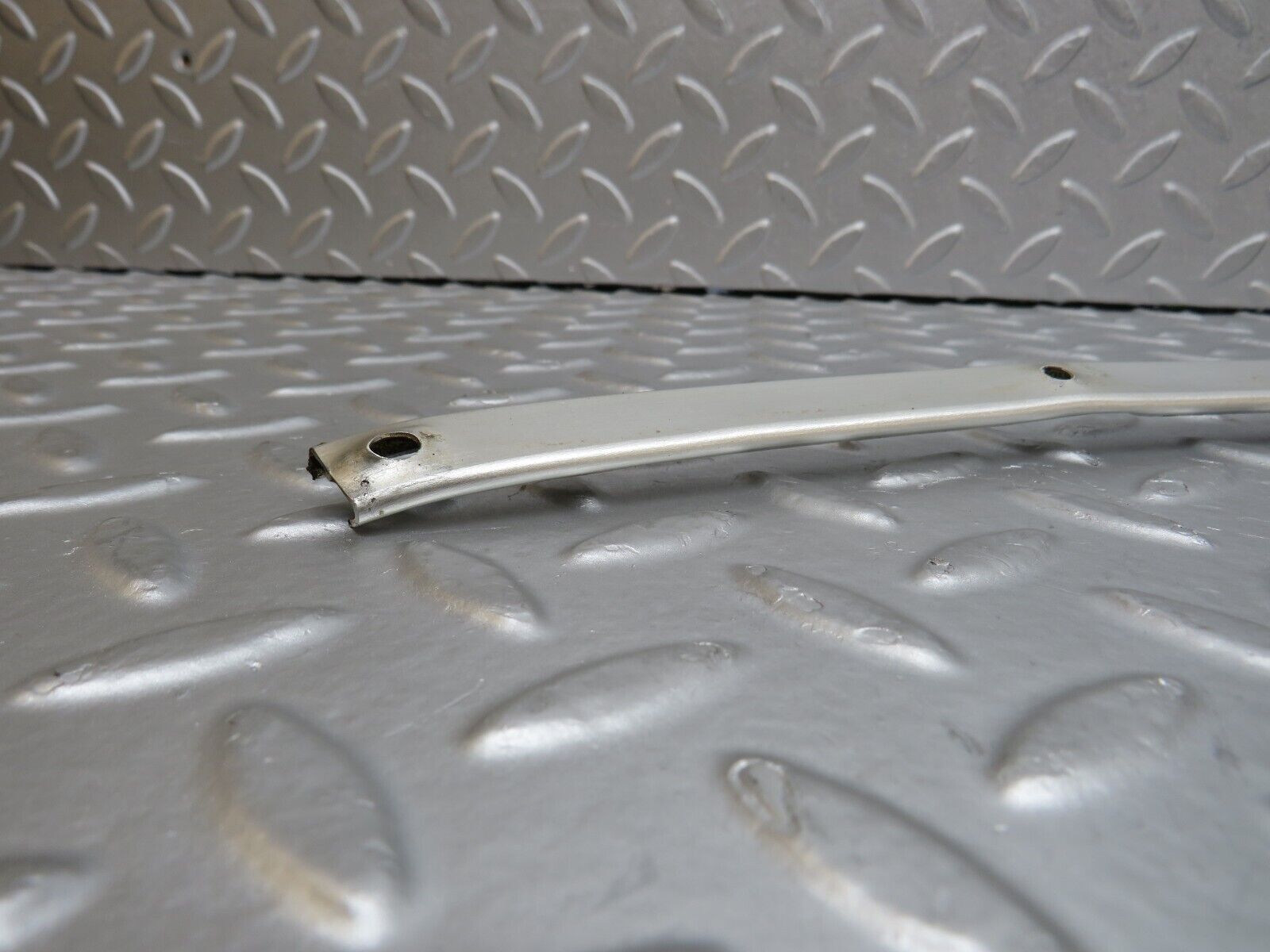 35623 Mercedes-Benz R107 280SL Hardtop Interior Roof Chrome