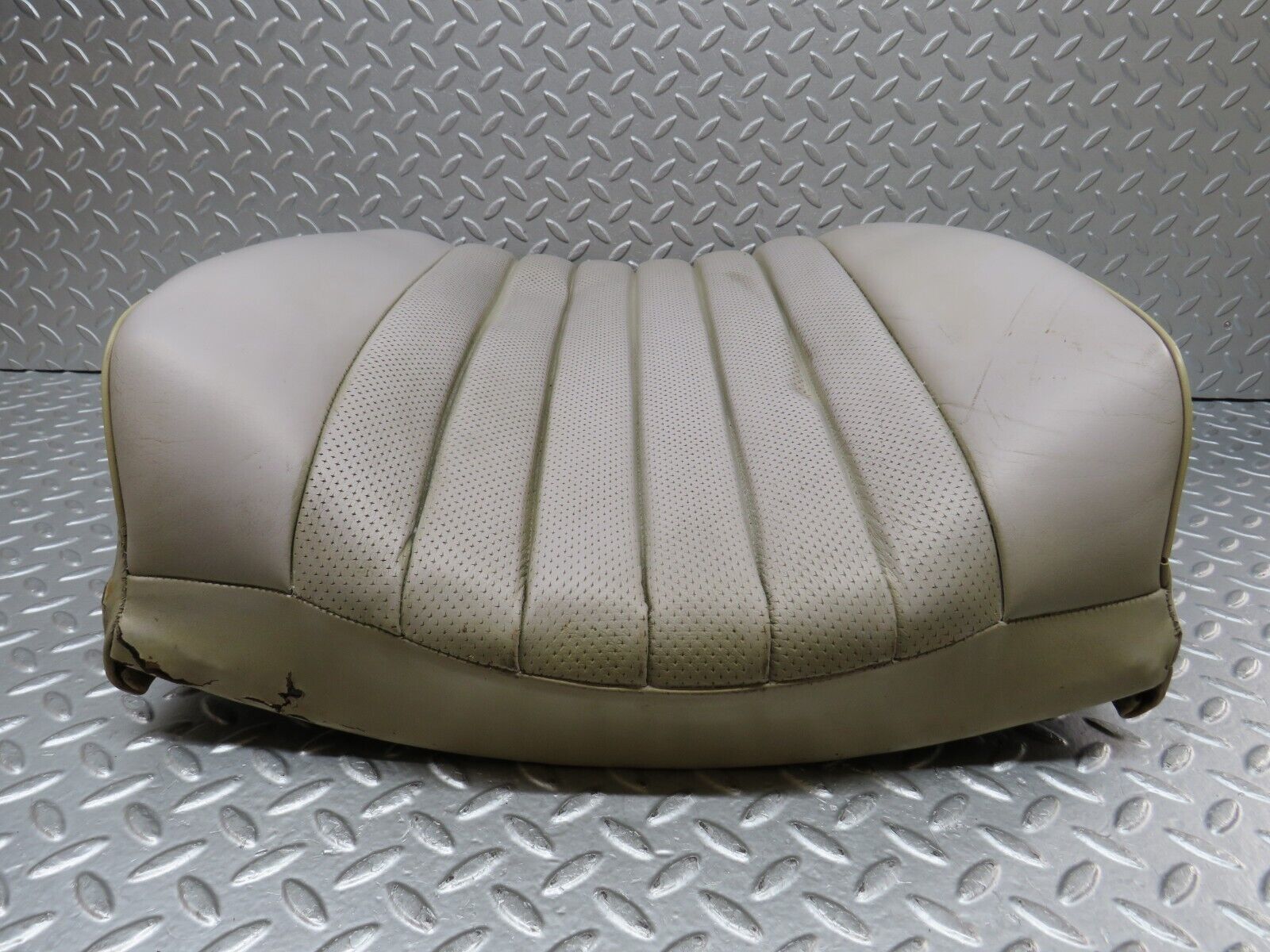 35652 Mercedes-Benz R107 280SL Front Left Seat Backrest