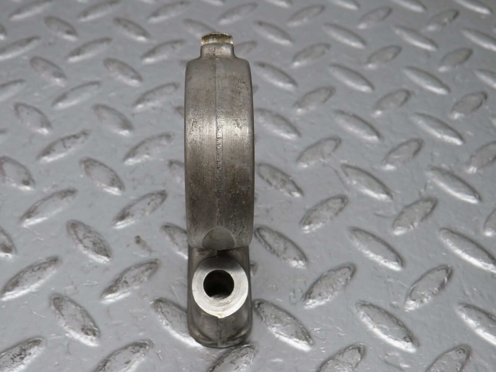 32792 Mercedes-Benz C107 R107 350 V8 Camshaft Tower Bearing 1160512118