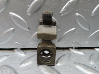 R107 SL valve rocker arm with retaining spring used OEM