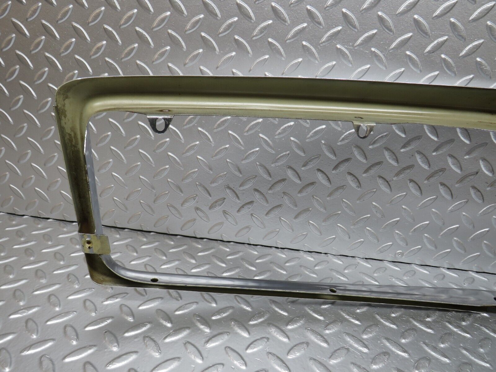 32736 Mercedes-Benz R107 C107 Bonnet Grill Chrome Frame