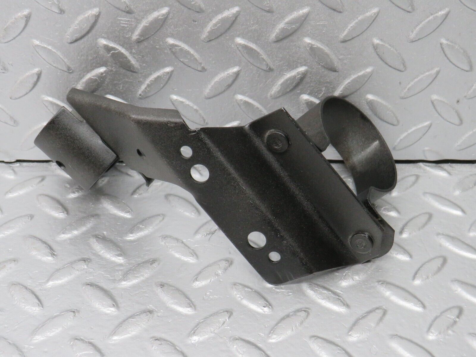 39283 Mercedes-Benz R107 500SL Fuel Pump Fuel Filter Holder Bracket