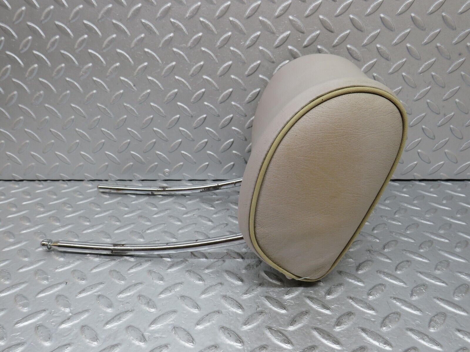 35629 Mercedes-Benz R107 280SL Front Seat Headrest