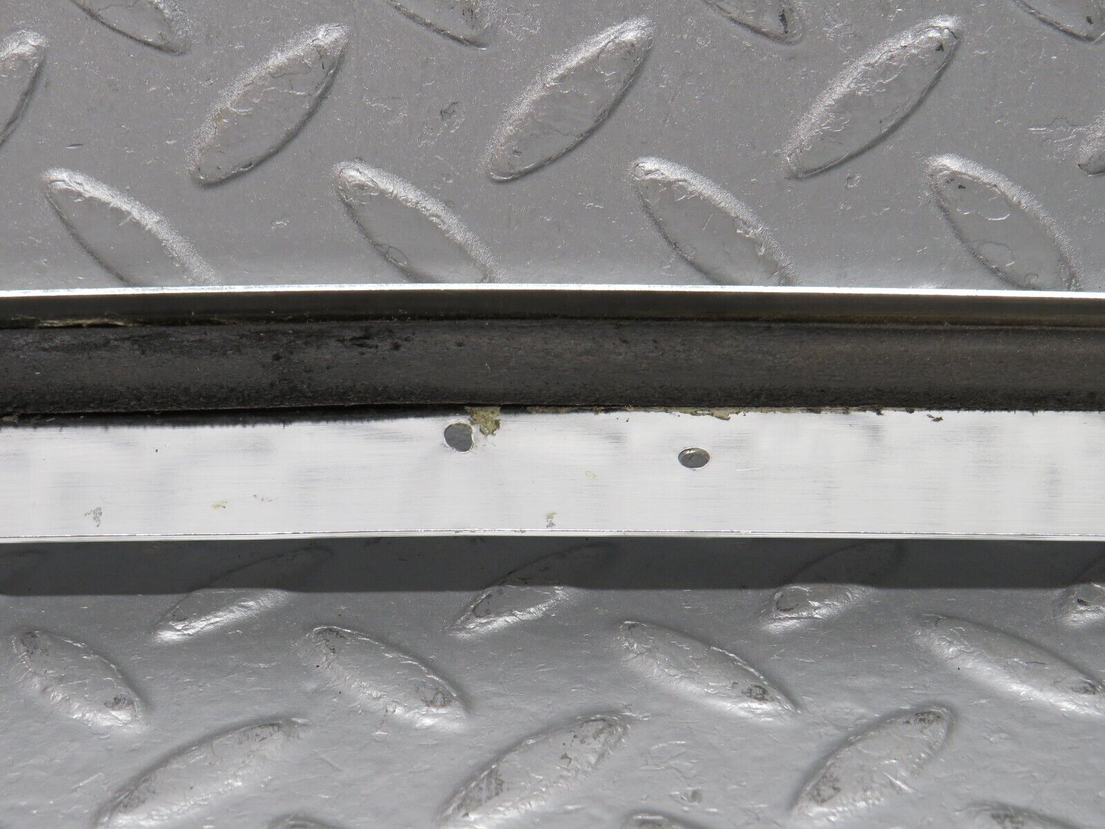 39190 Mercedes-Benz R107 500SL A Pillar Chrome Trim Right