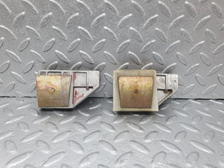 43582 Mercedes-Benz C126 380SEC Coupe Door Window Guide Bracket 1267250332