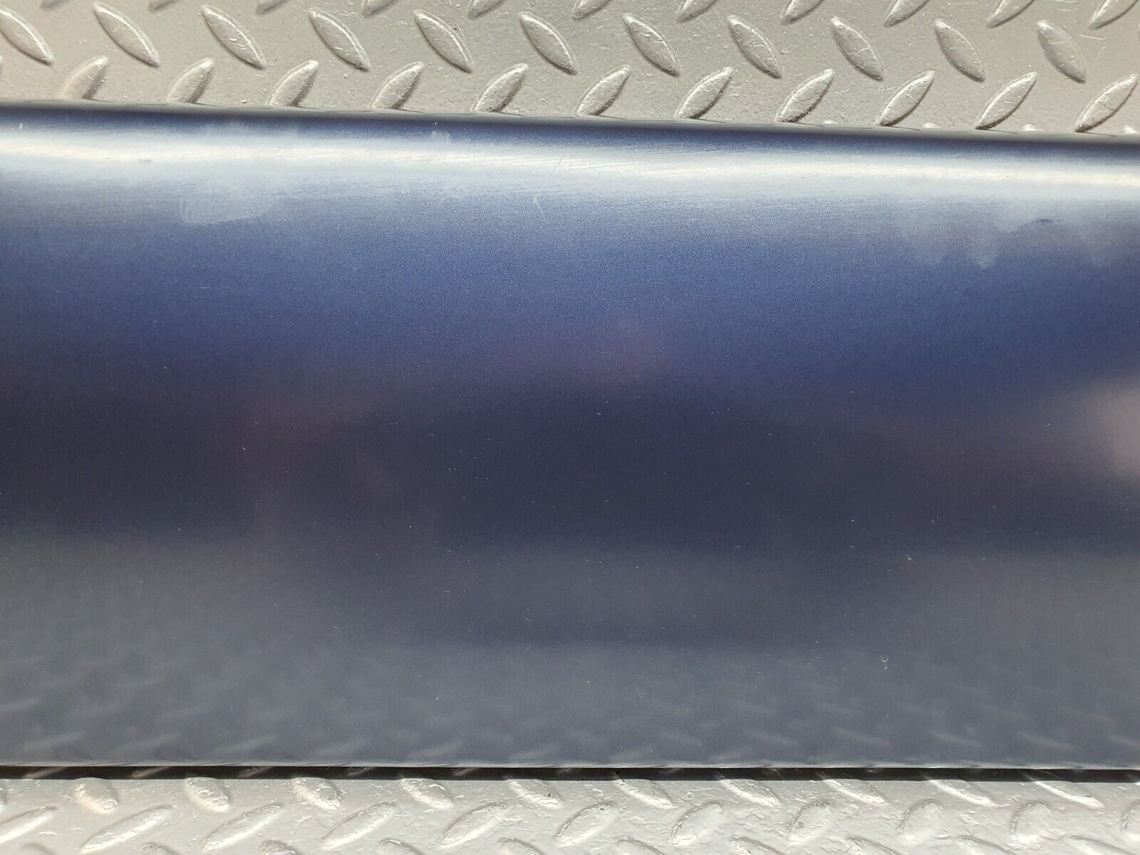 42177 Mercedes-Benz R129 320SL Coupe Right Door Lower Moulding Trim 1296900440