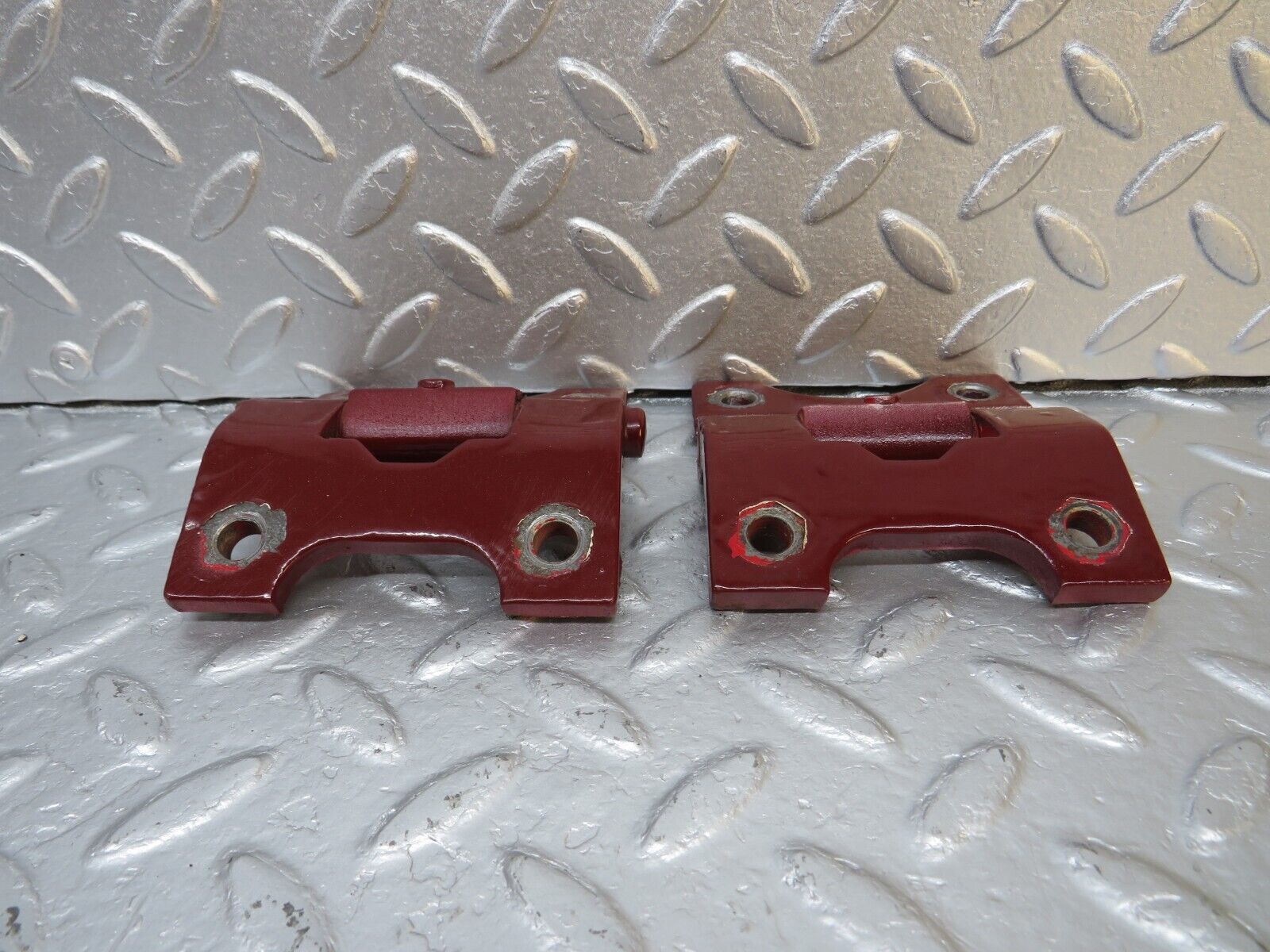 40031 Mercedes-Benz R107 350SL Door Hinge Left Side