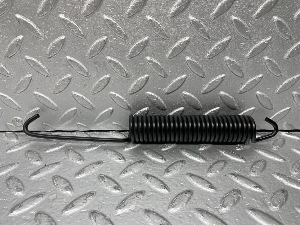 39007 Mercedes-Benz R107 500SL Bonnet Hinge Spring