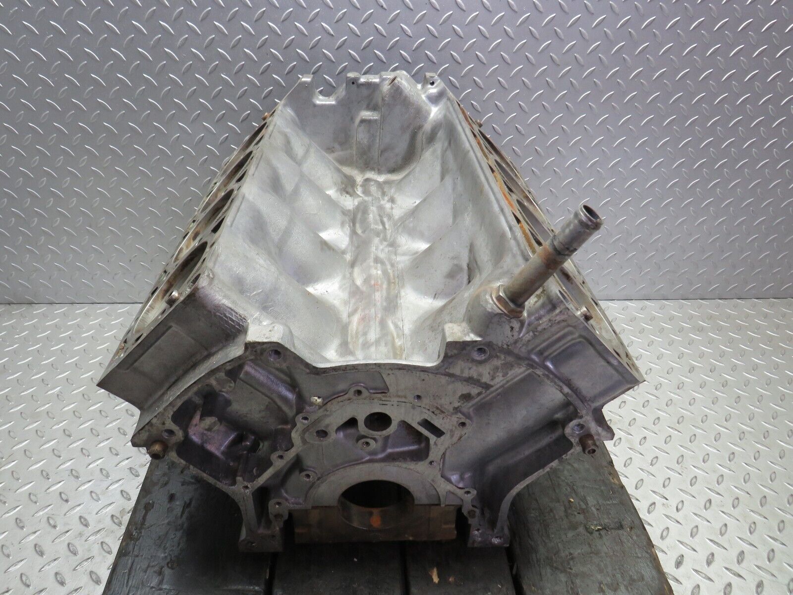 39319 Mercedes-Benz R107 500SL Engine Block M117.962 1170112401