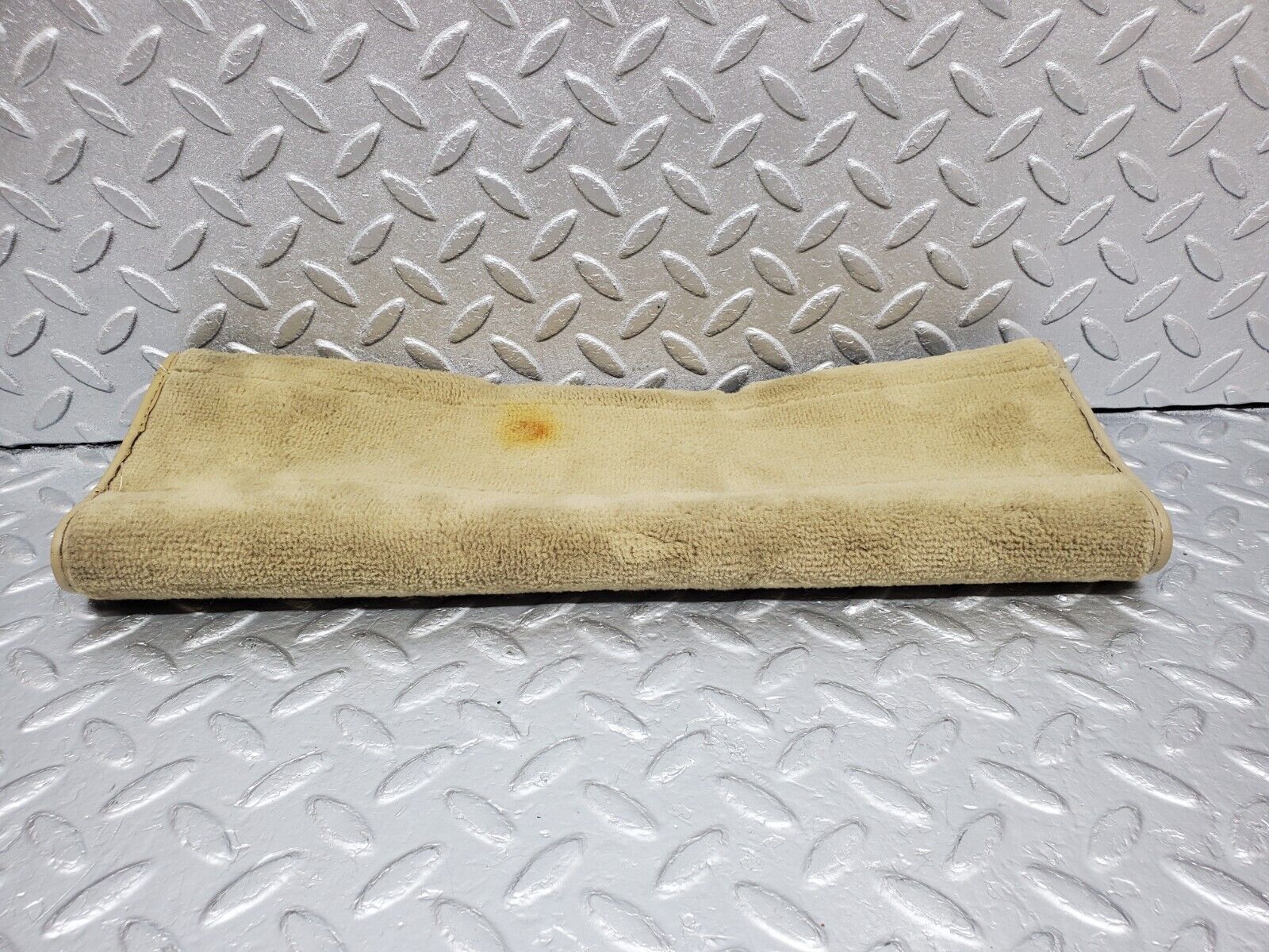 45859 Mercedes-Benz W126 420SE Front Left Seat Under Cover Beige