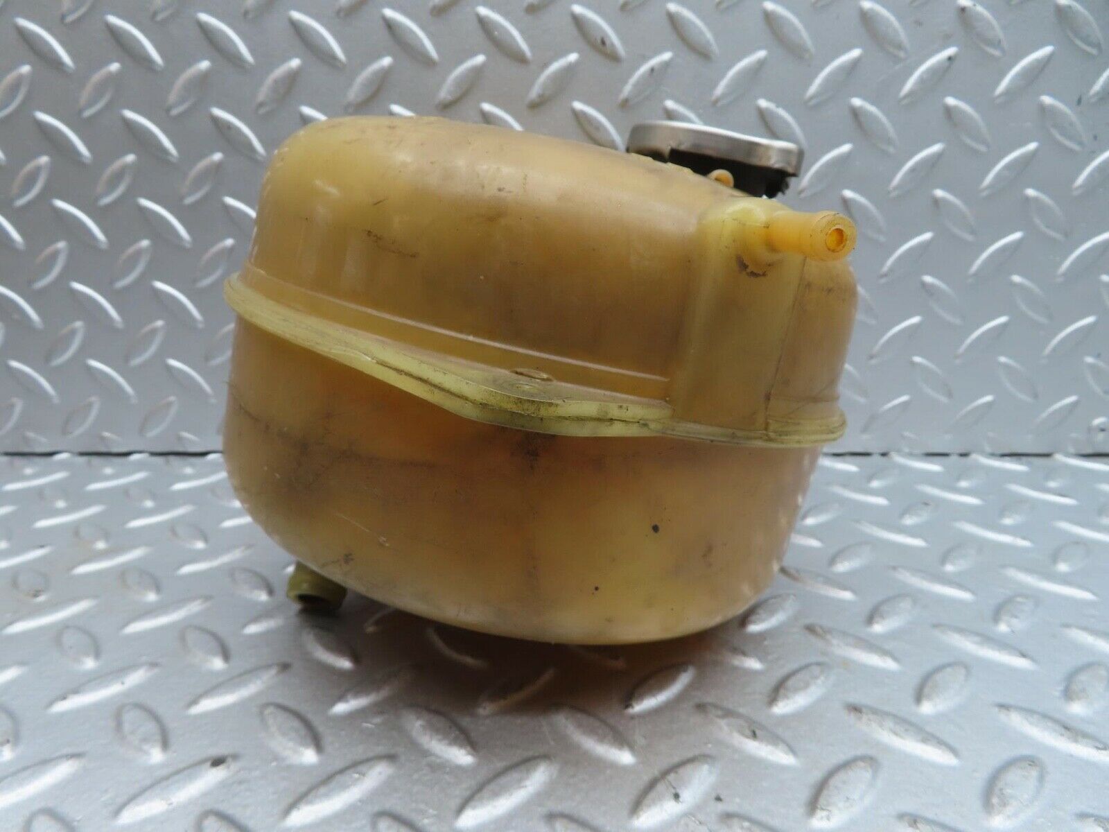 13843 Mercedes-Benz R107 450SL Coolant Tank Reservoir Behr 1075000149