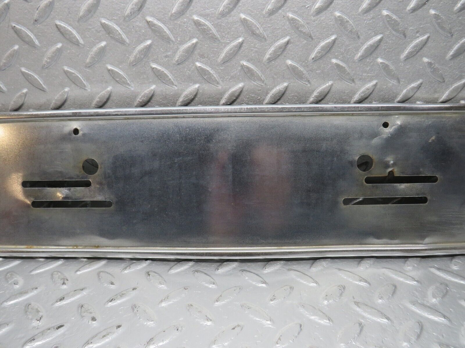 39868 Mercedes-Benz R107 350SL number Plate Holder Chrome