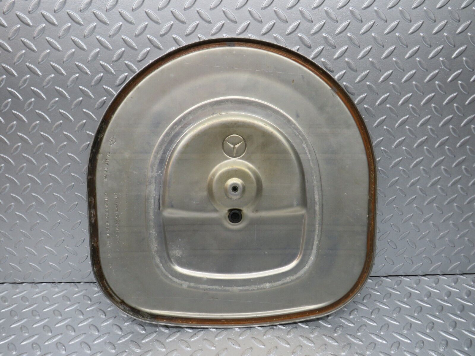 39176 Mercedes-Benz R107 500SL Aluminium Air Filter Housing 0100948602