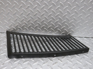 40080 Mercedes-Benz R107 350SL Air Intake Grill Right Side
