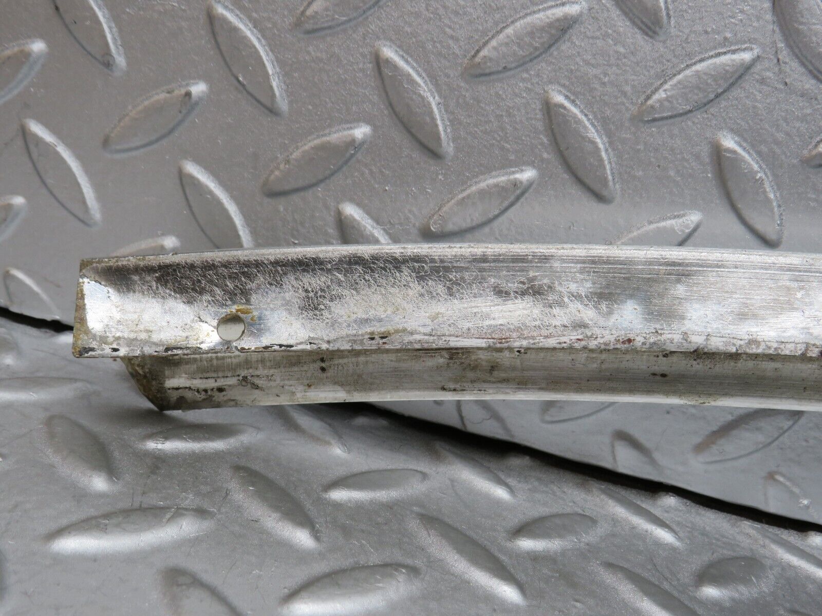 39859 Mercedes-Benz R107 350SL Hardtop Under Windshield Chrome Trim