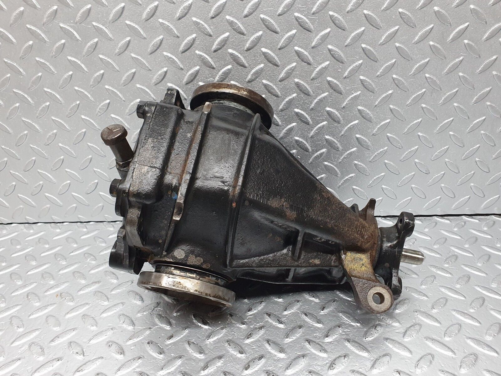 41730 Mercedes-Benz W124 200E Rear Axle Differential Ratio 3.42 2013511401