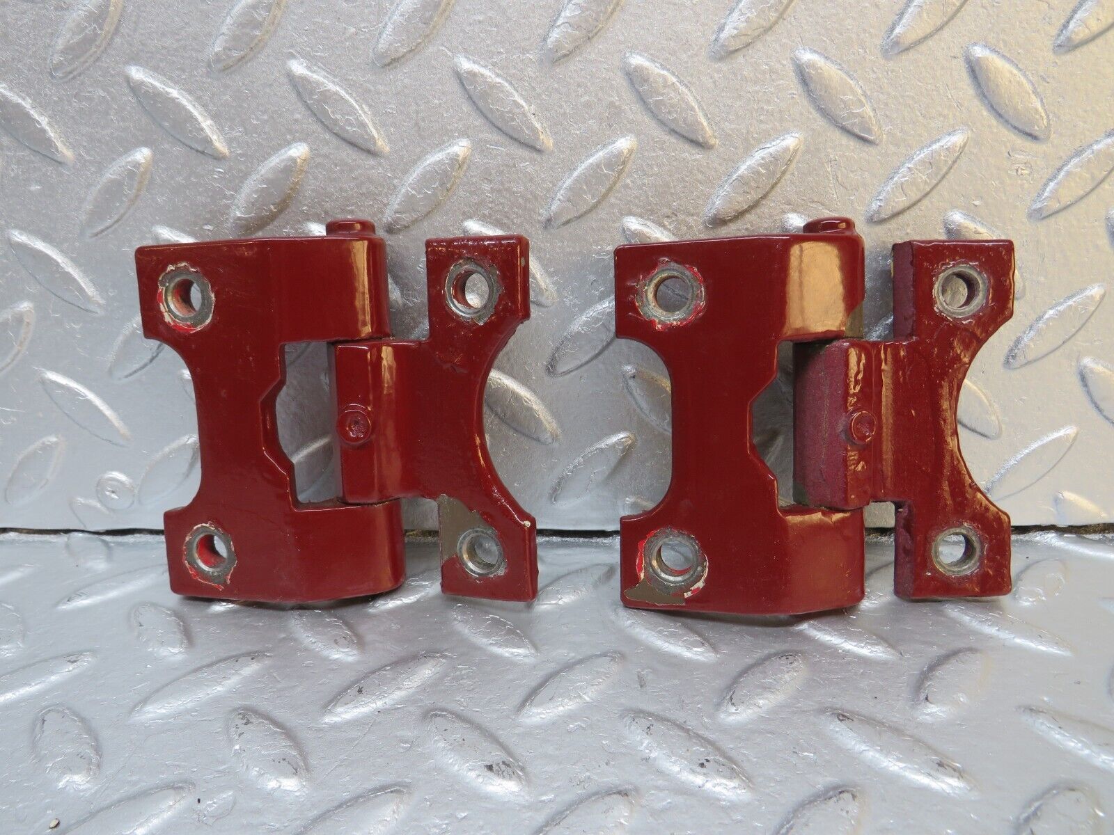 40030 Mercedes-Benz R107 350SL Door Hinge Right Side