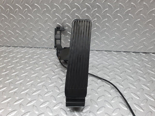 42202 Mercedes-Benz R129 320SL Coupe Accelerator Pedal With Rubber 1293010001 1293010382 1243011320