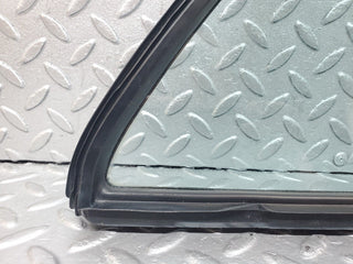 44370 Mercedes-Benz W123 280E Rear Left Quarter Window Glass 1237350124