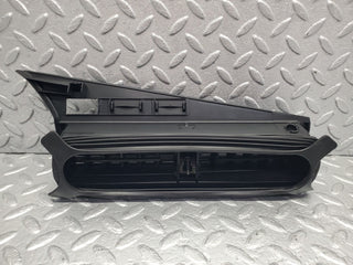 W201 Baby Benz dashboard centre air vent used OEM