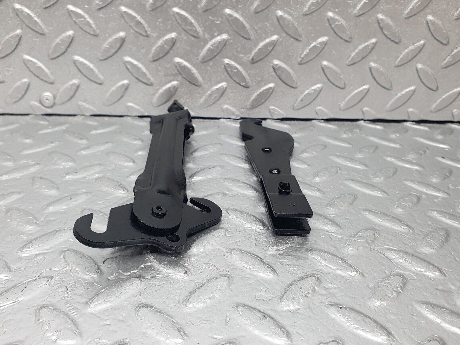 43934 Mercedes-Benz C123 230CE Coupe Handbrake Adjusting Handbrake Regulator