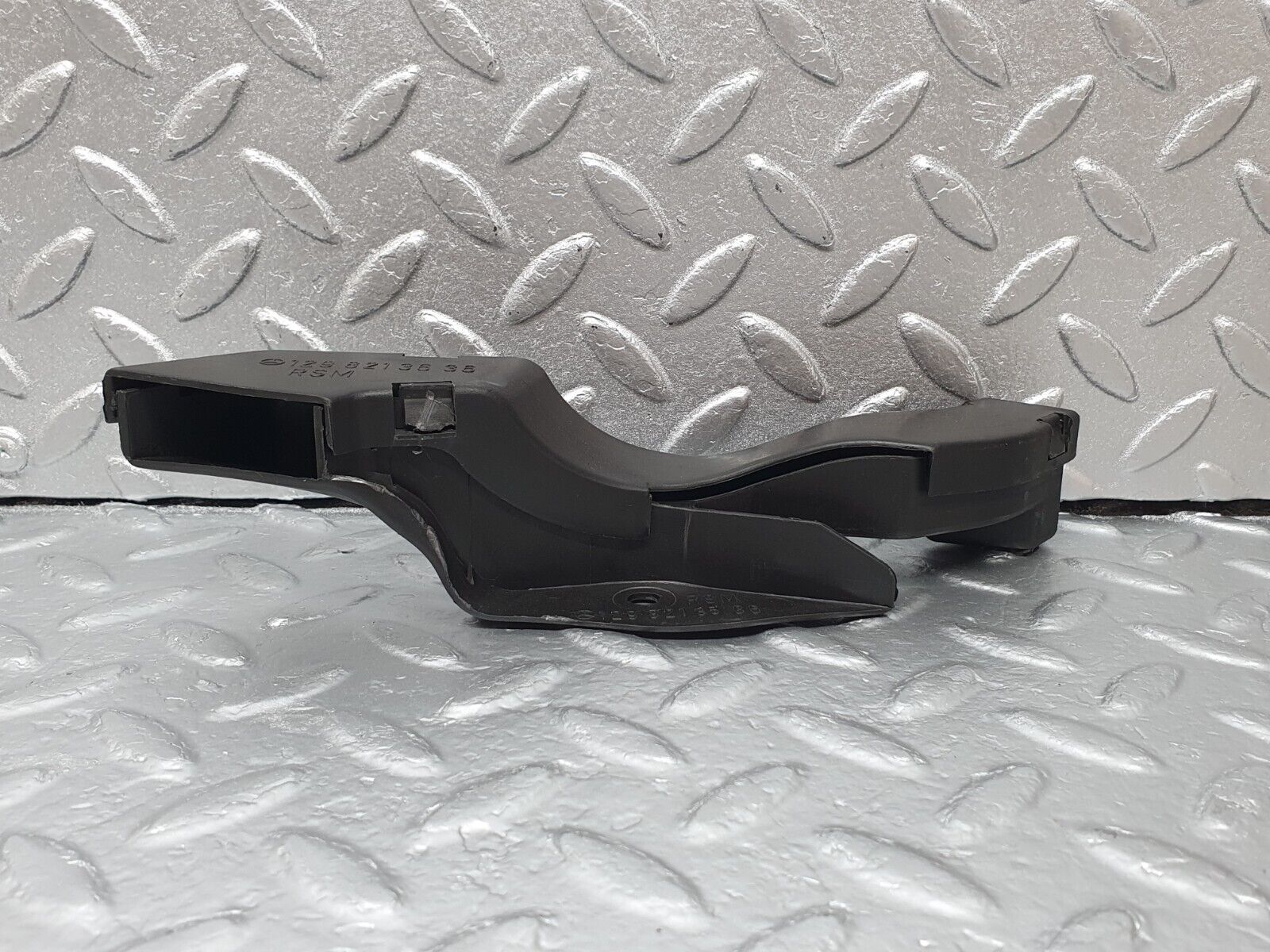 42532 Mercedes-Benz R129 320SL Coupe Boot Cable Channel 1298213536 1298213636