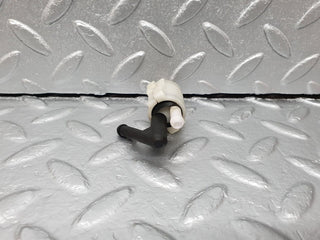 41653 Mercedes-Benz W124 200E Windscreen Washer Fluid Distributor