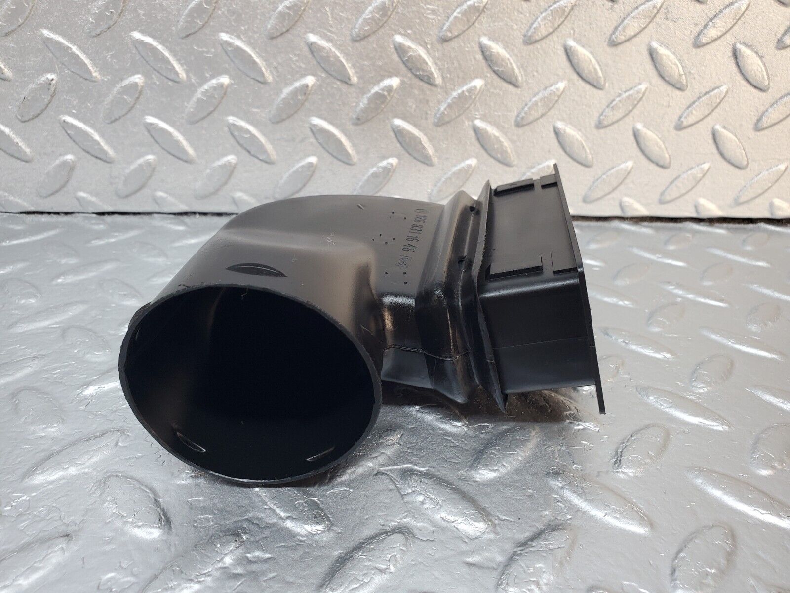45928 Mercedes-Benz W126 420SE Heating Air Duct Right 1268311646 1268310830