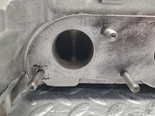W124 cylinder head used OEM