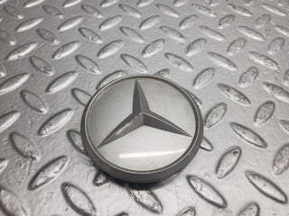 W123 alloy wheel centre cap used OEM