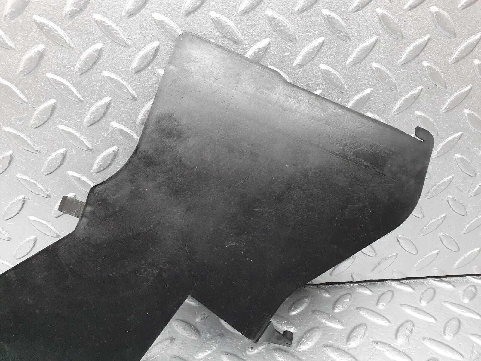 41957 Mercedes-Benz W202 C200 Boot Cable Cover 2028210414